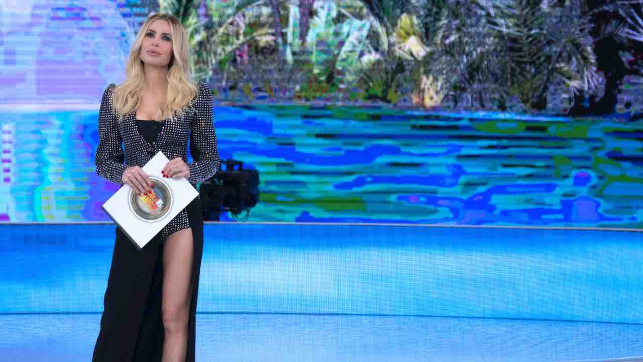 isola dei famosi confessione drammatica